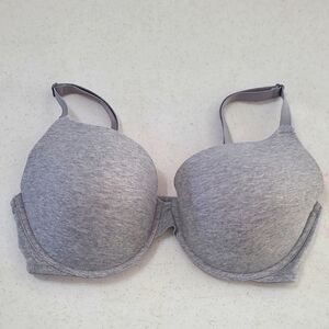 Victorias Secret Heather Gray Wear Everywhere Tshirt Lightly Lined Bra size 36DD
